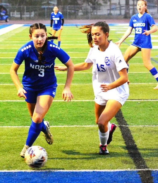 Norco’s Emmalee Snow (3) tries to dribble past Culver City’s Melina Antonio (15) during the Centaurs 3 – 2 victory over the Cougars in the CIF Division 3 playoffs. Audrina Ponce (2) and Jaelynn Rugg (23) watch the action.
Credit: Photo by Gary Evans