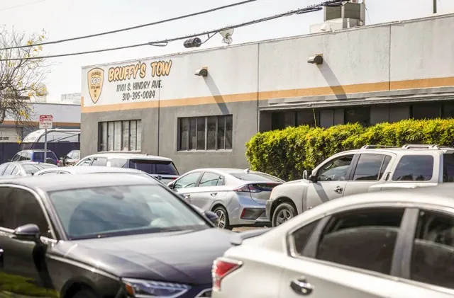 DMV. Bruffy’s Tow in Marina Del Rey on Feb. 18, 2025.
Credit:Photo by J.W. Hendricks for CalMatters