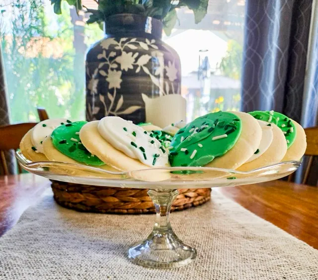 DIY Cake Plate