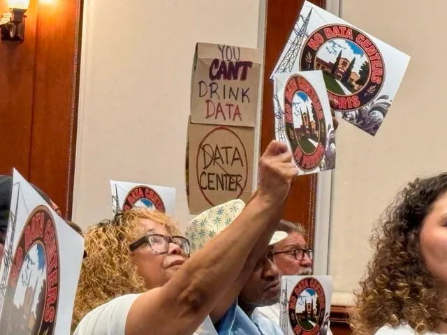 The signs passed out showed Perris’s emblem edited to say “No Data Centers In Perris.”
Credit: Photo by Mia Rotell